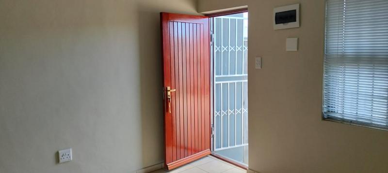 2 Bedroom Property for Sale in Malibu Village Western Cape